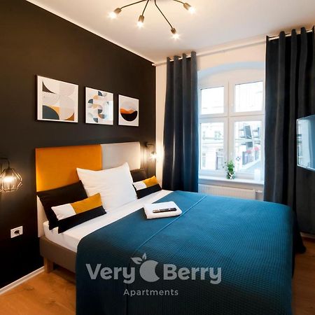 Very Berry - Glogowska 35A - Mtp Apartments - Self Check In 24H Poznan Luaran gambar