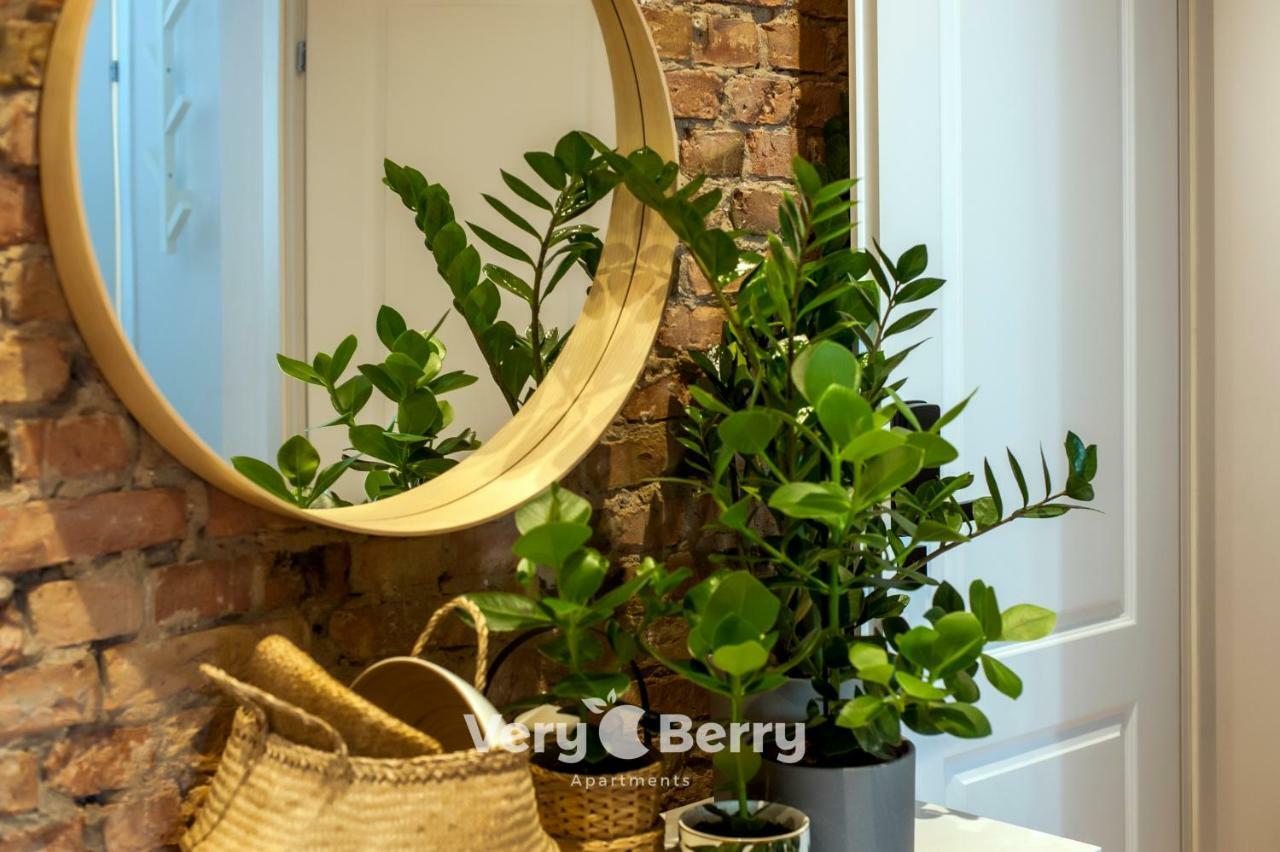 Very Berry - Glogowska 35A - Mtp Apartments - Self Check In 24H Poznan Luaran gambar