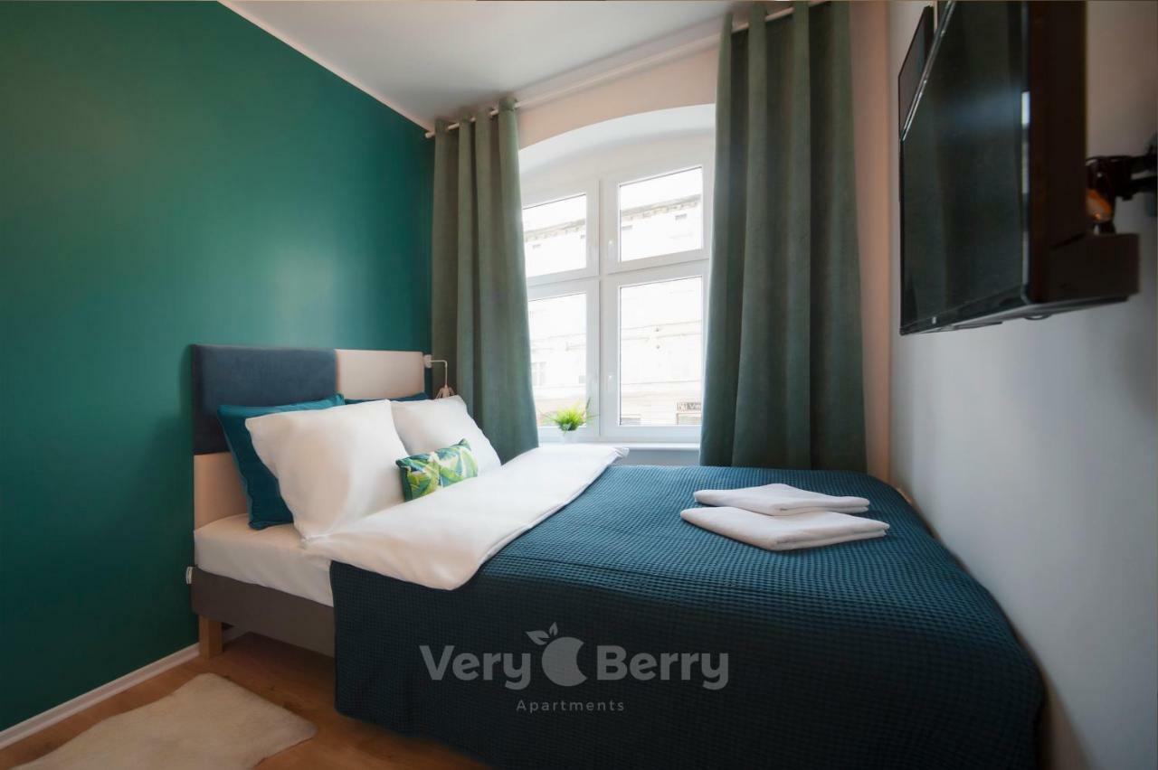 Very Berry - Glogowska 35A - Mtp Apartments - Self Check In 24H Poznan Luaran gambar
