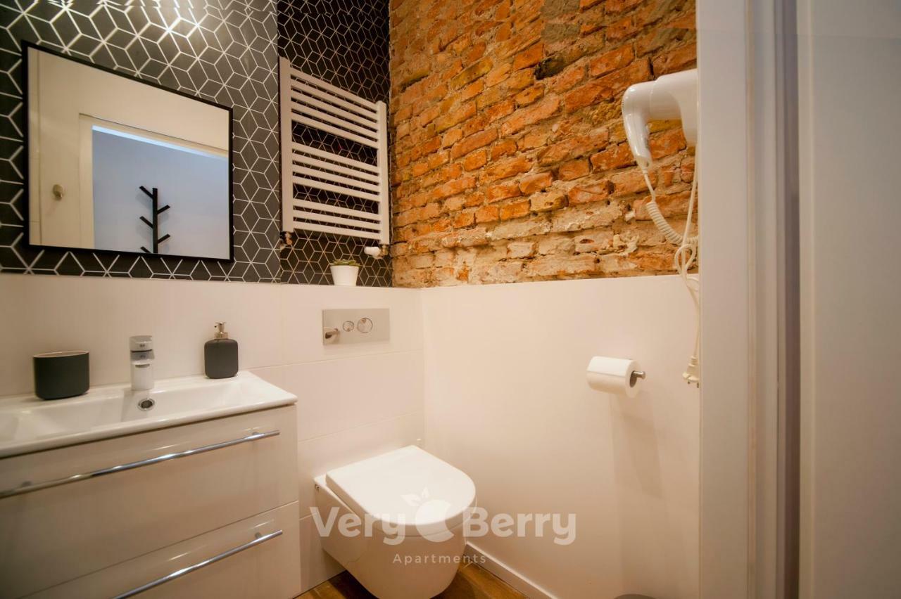 Very Berry - Glogowska 35A - Mtp Apartments - Self Check In 24H Poznan Luaran gambar