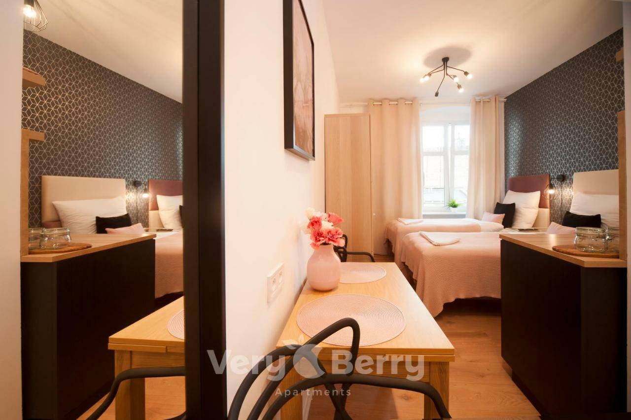 Very Berry - Glogowska 35A - Mtp Apartments - Self Check In 24H Poznan Luaran gambar