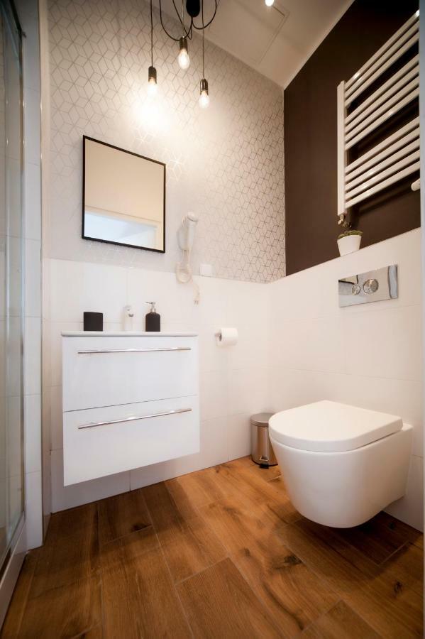 Very Berry - Glogowska 35A - Mtp Apartments - Self Check In 24H Poznan Luaran gambar