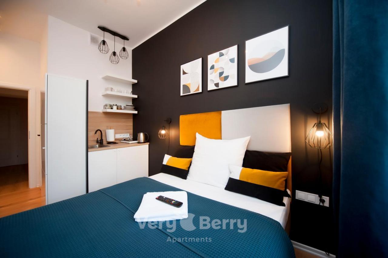 Very Berry - Glogowska 35A - Mtp Apartments - Self Check In 24H Poznan Luaran gambar