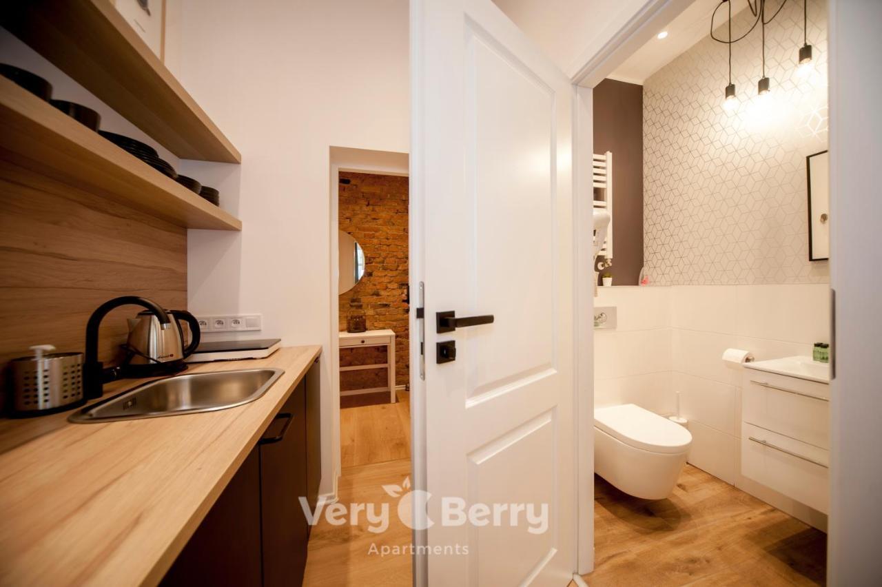 Very Berry - Glogowska 35A - Mtp Apartments - Self Check In 24H Poznan Luaran gambar