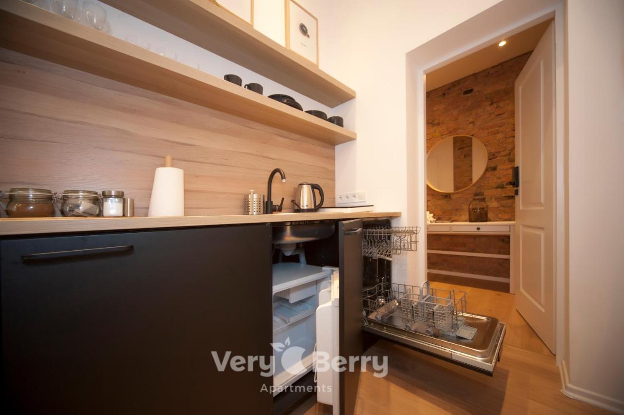Very Berry - Glogowska 35A - Mtp Apartments - Self Check In 24H Poznan Luaran gambar